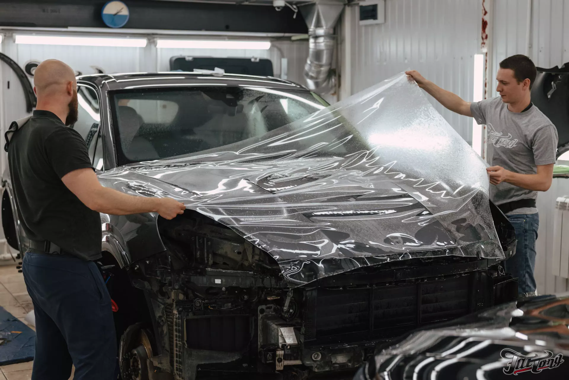 Porsche Cayenne. Оклейка в полиуретан. Окрас дисков